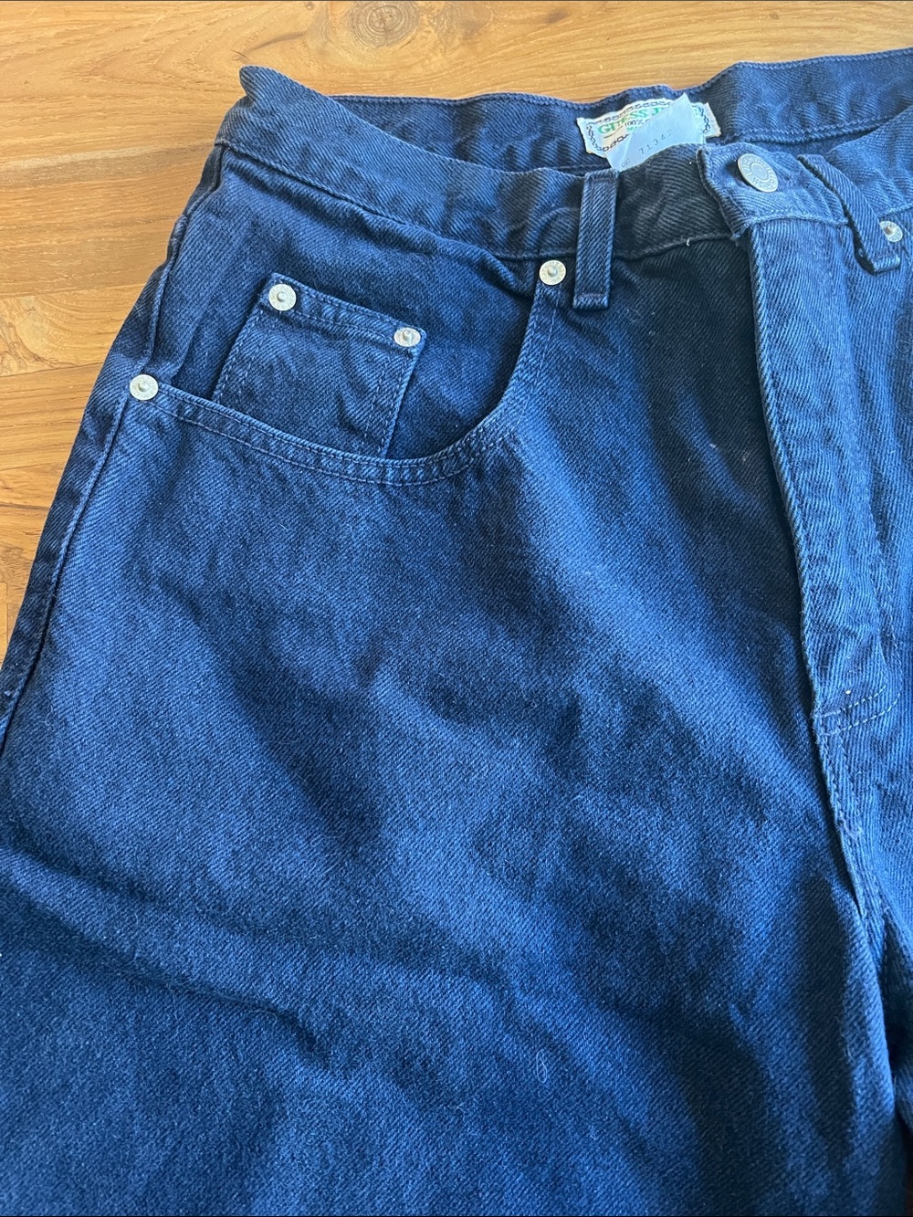 Vintage 90’s Guess jorts in navy denim size 29 - Picture 4 of 8